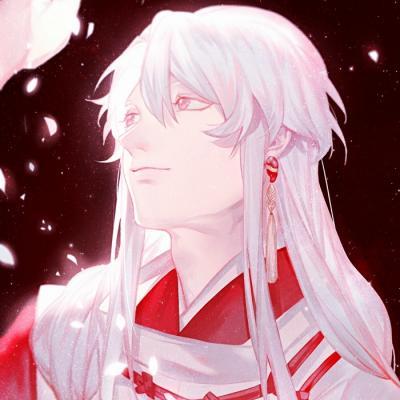 男子险掉河发现护栏是塑料做的